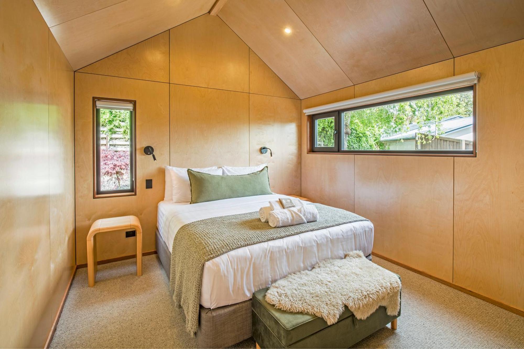 Villa Walnut On Russell à Wanaka Extérieur photo